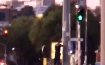 HAOS U BEOGRADU! Muškarac se puca sa policijom, blokiran grad haos-u-beogradu!-muskarac-se-puca-sa-policijom,-blokiran-grad