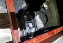 AUTOBUS IZ SRBIJE PUN MARIHUANE KRENUO ZA ISTANBUL! Policija i carinici na Gradini otkrili drogu! Uhapšeno dvoje (FOTO) autobus-iz-srbije-pun-marihuane-krenuo-za-istanbul!-policija-i-carinici-na-gradini-otkrili-drogu!-uhapseno-dvoje-(foto)