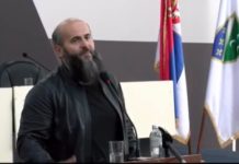 Danas su tri godine od nasilnog upada u Skupštinu grada Novog Pazara danas-su-tri-godine-od-nasilnog-upada-u-skupstinu-grada-novog-pazara