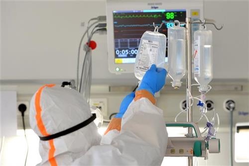 dve-bebe-na-respiratoru-usled-infekcije-koronom dve-bebe-na-respiratoru-usled-infekcije-koronom