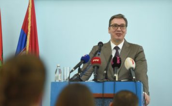 Vučić: Neodgovorno je da neko bude lekar ili član Vlade a da nije vakcinisan vucic:-neodgovorno-je-da-neko-bude-lekar-ili-clan-vlade-a-da-nije-vakcinisan