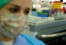 U BIH skoro hiljadu novozaraženih korona virusom, 33 smrtna slučaja u-bih-skoro-hiljadu-novozarazenih-korona-virusom,-33-smrtna-slucaja