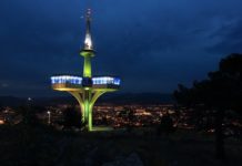 UŽAS U PODGORICI! Preminula 16-godišnjakinja na putu za kovid centar uzas-u-podgorici!-preminula-16-godisnjakinja-na-putu-za-kovid-centar