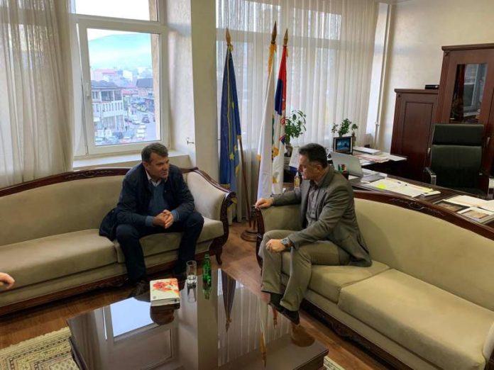 bisevac-se-sastao-sa-direktorom-poste-u-novom-pazaru!-zatrazeno-da-se-uspostavi-normalan-sistem-funkcionisanja bisevac-se-sastao-sa-direktorom-poste-u-novom-pazaru!-zatrazeno-da-se-uspostavi-normalan-sistem-funkcionisanja