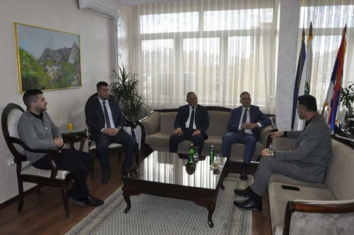 bisevac-i-avdic-o-pokretanju-inicijative-za-liberalizaciju-granicnog-prelaza-spiljani bisevac-i-avdic-o-pokretanju-inicijative-za-liberalizaciju-granicnog-prelaza-spiljani