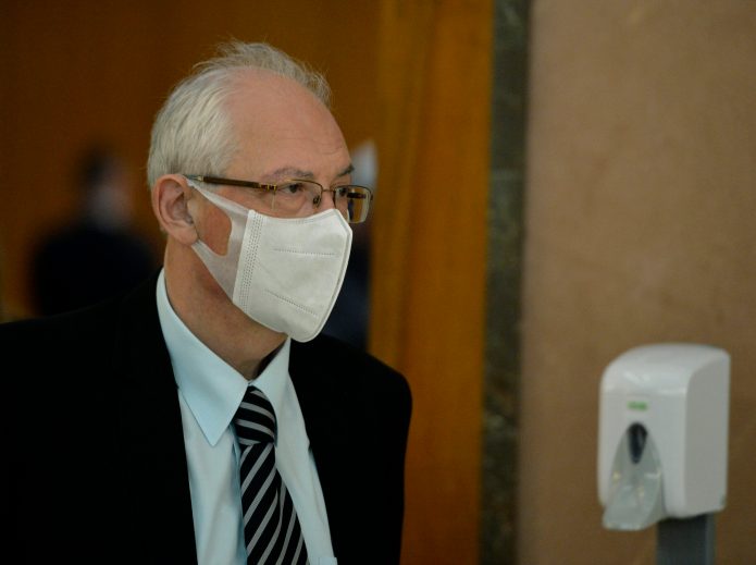 kon:-virus-korona-ce-opstati-i-stalno-ce-nam-se-vracati kon:-virus-korona-ce-opstati-i-stalno-ce-nam-se-vracati