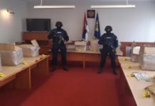 U 17 paketa prevozili 215 kilograma marihuane u-17-paketa-prevozili-215-kilograma-marihuane