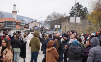 Pedeset prekršajnih prijava za prošlonedeljni protest u Novom Pazaru pedeset-prekrsajnih-prijava-za-proslonedeljni-protest-u-novom-pazaru