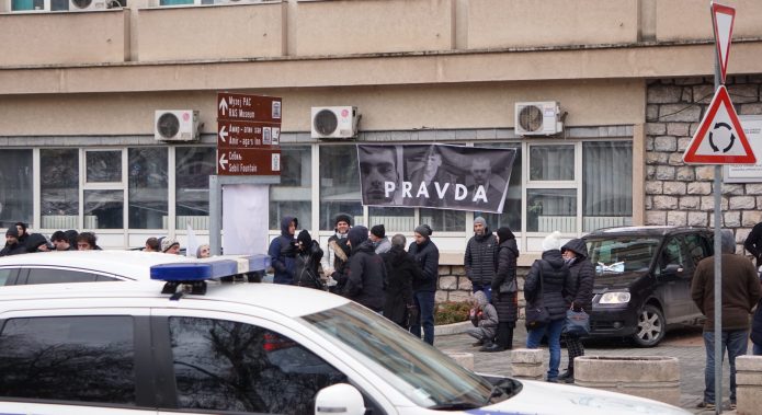 protest-u-novom-pazaru-odrzan-bez-blokade-saobracaja-(foto)