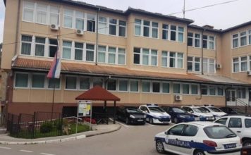 Skandal u Prijepolju, načelnik hirurgije pesnicom udario načelnika ginekologije skandal-u-prijepolju,-nacelnik-hirurgije-pesnicom-udario-nacelnika-ginekologije