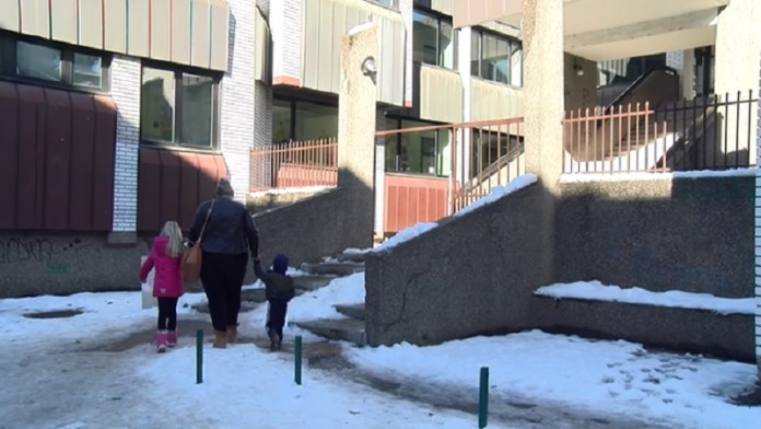 omikron-kod-dece!-koje-simptome-ne-ignorisati omikron-kod-dece!-koje-simptome-ne-ignorisati