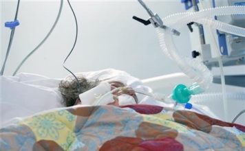 U Srbiji još 59 preminulih od posledica infekcije, novozaražene 15.352 osobe u-srbiji-jos-59-preminulih-od-posledica-infekcije,-novozarazene-15.352-osobe