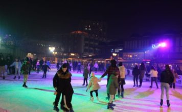 NOVI PAZAR: Besplatne karte određenim kategorijama dece za Gradsko klizalište novi-pazar:-besplatne-karte-odredjenim-kategorijama-dece-za-gradsko-klizaliste