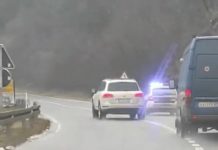 NEVEROVATAN SNIMAK KRUŽI DRUŠTVENIM MREŽAMA! Preticao policiju pod rotacijama na punoj liniji neverovatan-snimak-kruzi-drustvenim-mrezama!-preticao-policiju-pod-rotacijama-na-punoj-liniji