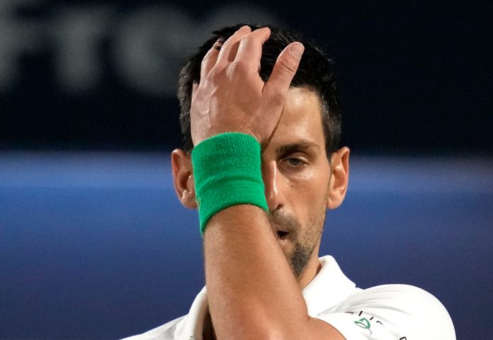 djokovic-porazen-u-dubaiju,-medvedev-preuzima-prvo-mesto