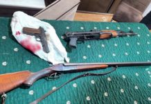 UHAPŠEN NOVOPAZARAC! U stanu mu pronađen arsenal oružja (FOTO) uhapsen-novopazarac!-u-stanu-mu-pronadjen-arsenal-oruzja-(foto)