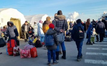 Potresna scena: Pogledajte kako dječak jecajući potpuno sam prelazi granicu