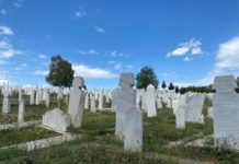 Radnici JKP “Gradska čistoća” pomažu građanima Novog Pazara u čišćenju mezarja radnici-jkp-“gradska-cistoca”-pomazu-gradjanima-novog-pazara-u-ciscenju-mezarja