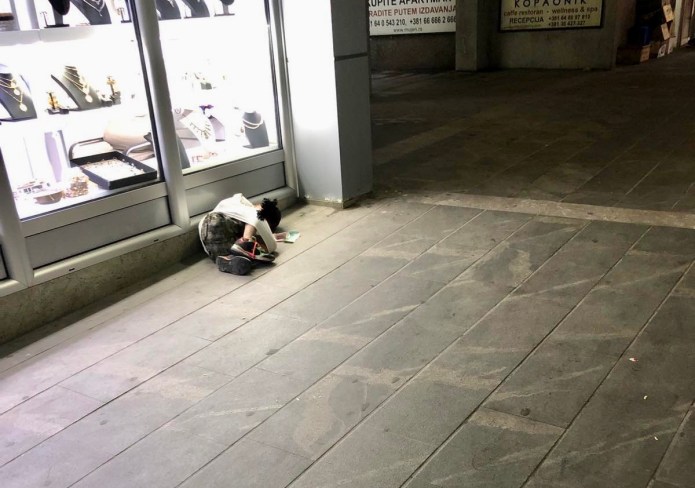 bez-reakcije-nadleznih!-deca-u-novom-pazaru-i-dalje-spavaju-na-ulici bez-reakcije-nadleznih!-deca-u-novom-pazaru-i-dalje-spavaju-na-ulici