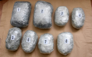 KRALJEVO: U autobusu pronađeno pet kilograma kanabisa, uhapšena jedna osoba kraljevo:-u-autobusu-pronadjeno-pet-kilograma-kanabisa,-uhapsena-jedna-osoba