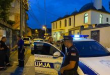 STRAVIČNA PORUKA STIGLA NA MEJL ŠKOLE U NOVOM PAZARU! Policija blokirala naselje Lug stravicna-poruka-stigla-na-mejl-skole-u-novom-pazaru!-policija-blokirala-naselje-lug