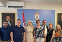 Ružić sa saradnicima priredio rođendansko iznenađenje Elmi Elfić Zukorlić ruzic-sa-saradnicima-priredio-rodjendansko-iznenadjenje-elmi-elfic-zukorlic