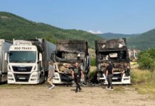 Policija intenzivno traga za licem koje je izazvalo požar na kamionima u Novom Pazaru policija-intenzivno-traga-za-licem-koje-je-izazvalo-pozar-na-kamionima-u-novom-pazaru