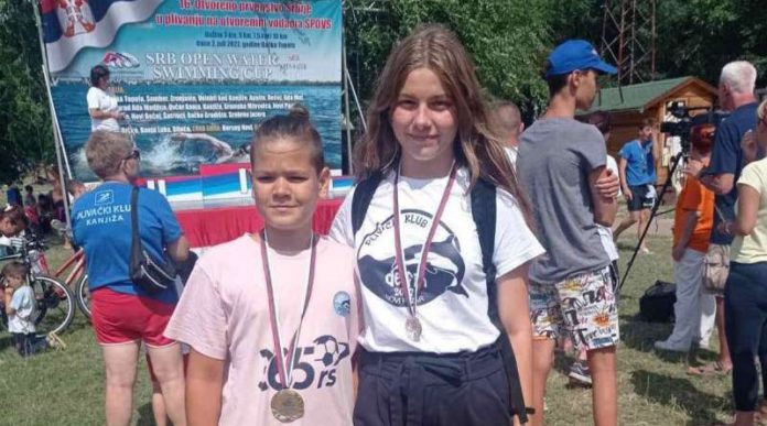 delfinima-zlato-i-bronza-na-otvorenom-prvenstvu-srbije-u-daljinskom-plivanju