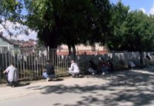 Akicja Foruma mladih SDP! Ofarbana ograda groblja Gazilar akicja-foruma-mladih-sdp!-ofarbana-ograda-groblja-gazilar