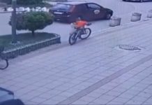 Nadzornom kamerom snimljena krađa bicikla ispred SD “Pendik” nadzornom-kamerom-snimljena-kradja-bicikla-ispred-sd-“pendik”