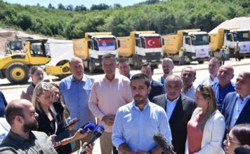 Momirović: Putna infrastruktura je preduslov za kvaliteniji život i strane investicije (FOTO) momirovic:-putna-infrastruktura-je-preduslov-za-kvaliteniji-zivot-i-strane-investicije-(foto)