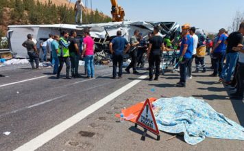 U Turskoj 35 osoba stradalo u dve saobraćajne nesreće u-turskoj-35-osoba-stradalo-u-dve-saobracajne-nesrece