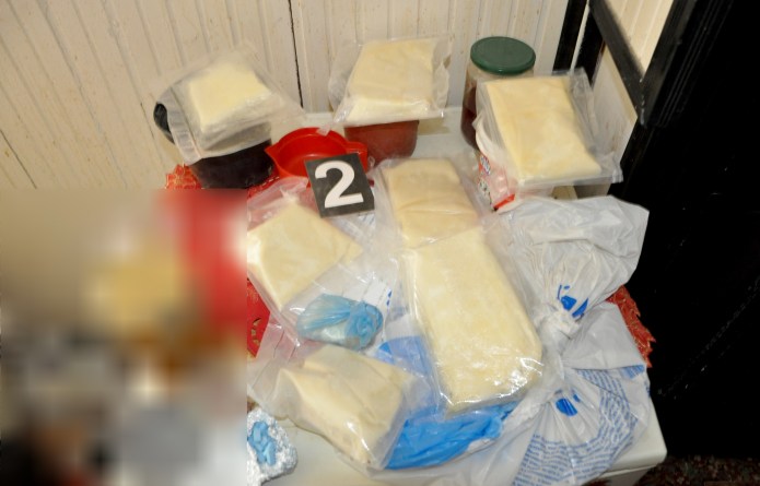 zaplenjeno-2,8-kilograma-spida,-907-grama-marihuane zaplenjeno-2,8-kilograma-spida,-907-grama-marihuane