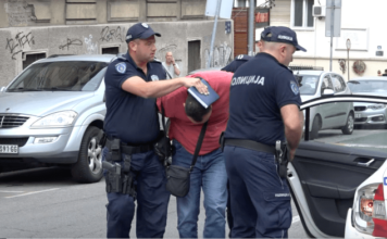 Muškarac upao u crkvu u centru Beograda i izbo dva lica muskarac-upao-u-crkvu-u-centru-beograda-i-izbo-dva-lica