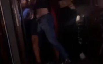 DETALJI TUČE NA SKADARLIJI! Muškarac tukao goste i konobare (VIDEO) detalji-tuce-na-skadarliji!-muskarac-tukao-goste-i-konobare-(video)