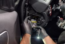 Fabričke šupljine automobila pune krijumčarenih cigareta (FOTO) fabricke-supljine-automobila-pune-krijumcarenih-cigareta-(foto)