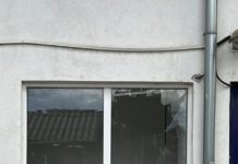 Huligani polomili izloge biletarnice na stadionu Novog Pazara huligani-polomili-izloge-biletarnice-na-stadionu-novog-pazara