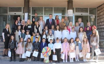 Gradonačelnik Biševac: Naša je obaveza i zadovoljstvo da stvaramo bolju budućnost za njih gradonacelnik-bisevac:-nasa-je-obaveza-i-zadovoljstvo-da-stvaramo-bolju-buducnost-za-njih