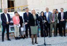 Mihajlović u Novom Pazaru: Treba da razmislimo o uvođenju sankcija Rusiji mihajlovic-u-novom-pazaru:-treba-da-razmislimo-o-uvodjenju-sankcija-rusiji