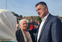 Zvanično otvoren dom za majke Srebrenice koji je finansirao i grad Novi Pazar zvanicno-otvoren-dom-za-majke-srebrenice-koji-je-finansirao-i-grad-novi-pazar