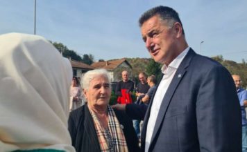 Zvanično otvoren dom za majke Srebrenice koji je finansirao i grad Novi Pazar zvanicno-otvoren-dom-za-majke-srebrenice-koji-je-finansirao-i-grad-novi-pazar