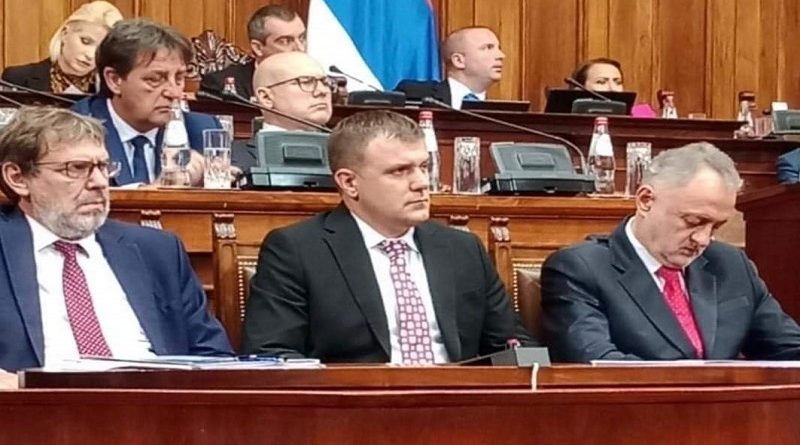 srbija-dobila-vladu,-memic-postao-ministar-turizma-i-omladine