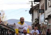 Aleksa ima cerebralnu paralizu a završio je 2. Pazaraki polumaraton! Ovog puta u pomoć je priskočio Muzafer Čepeljac aleksa-ima-cerebralnu-paralizu-a-zavrsio-je-2.-pazaraki-polumaraton!-ovog-puta-u-pomoc-je-priskocio-muzafer-cepeljac