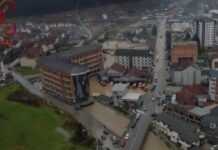 BEZ KOMENTARA !!! U Tutinu postoji zgrada sagrađena na koritu reke! Vesić najavio akciju Republičke građevinske inspekcije