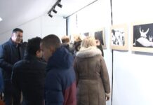 Otvorena prva samostalna samostalna izložba fotografija novopazarskog autora Irfana Ličine otvorena-prva-samostalna-samostalna-izlozba-fotografija-novopazarskog-autora-irfana-licine