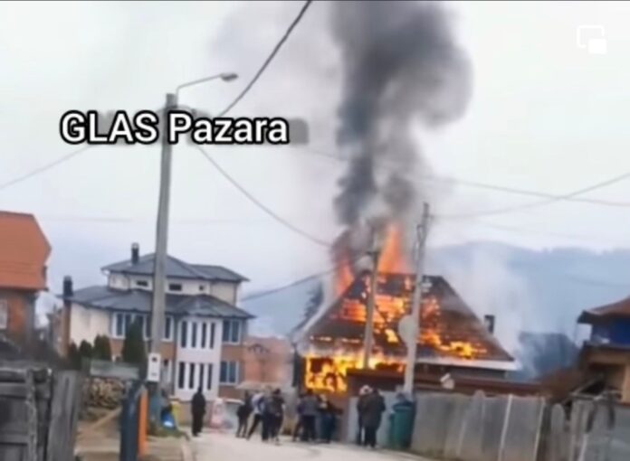 u-pozaru-na-porodicnoj-kuci-u-tutinu-povredjena-jedna-osoba u-pozaru-na-porodicnoj-kuci-u-tutinu-povredjena-jedna-osoba