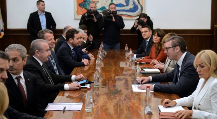 vucic-sa-turskim-zvanicnikom:-srbija-u-turskoj-vidi-vaznog-partnera