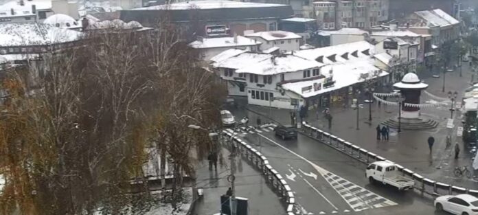 bosnjaci-imaju-medije-koji-informisu-na-bosanskom-jeziku,-ali-je-bez-redakcije-na-javnom-servisu-to-nedovoljno