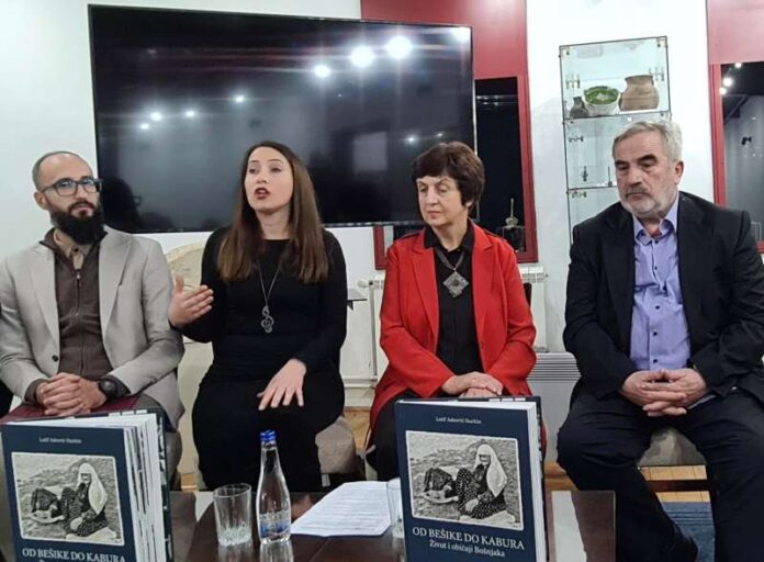 promocija-monografije-“od-besika-do-kabura,-zivot-i-obicaji-bosnjaka”-u-novopazarskom-muzeju-“ras”
