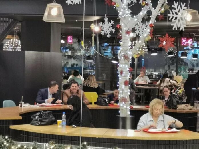 beogradski-mediji-u-cudu!-ministar-memic-u-restoranu-brze-hrane